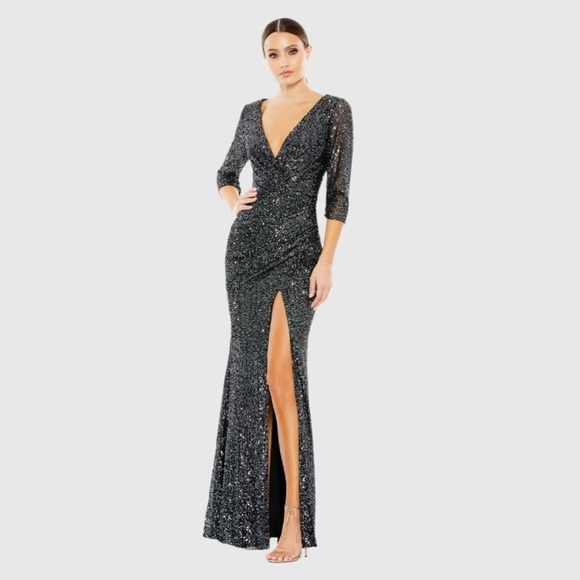 IEENA FOR MAC DUGGAL 42015 NWT 
Sequined Draped 3/4 Sleeve Gown - Picture 1 of 6
